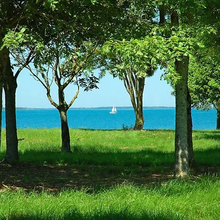 公寓 T1 Confort Au Du Der 日福蒙-尚波贝尔